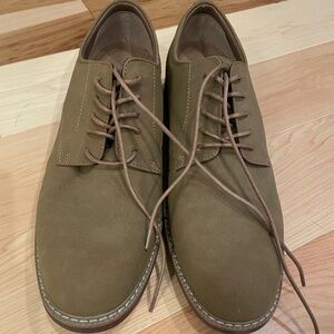 Izod men's Palisade saddle shoe, size 13M, never worn